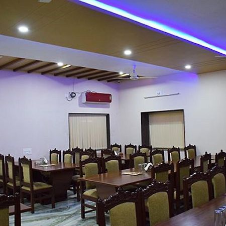 Hotel Amar Palace Ābu Road Екстериор снимка