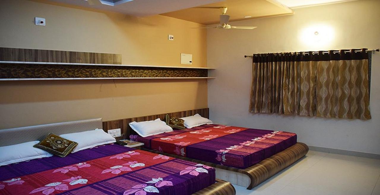 Hotel Amar Palace Ābu Road Екстериор снимка