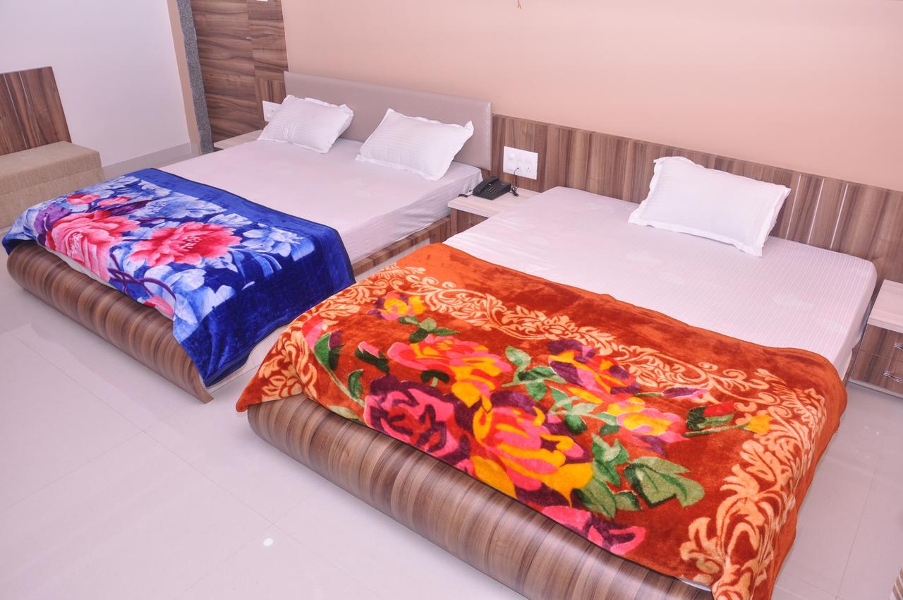Hotel Amar Palace Ābu Road Екстериор снимка