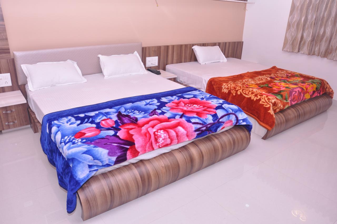 Hotel Amar Palace Ābu Road Екстериор снимка