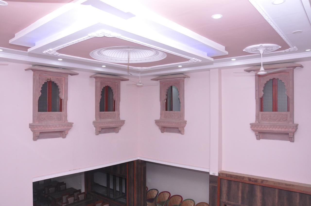 Hotel Amar Palace Ābu Road Екстериор снимка